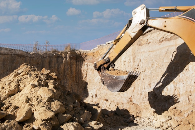 Excavator - Layanan SIA di KAB. DELI SERDANG
