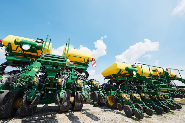 Farm Tractor - Jasa Legalitas di KAB. INDRAMAYU