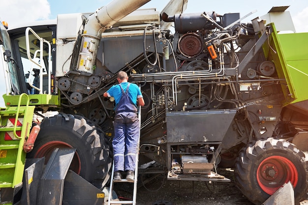 Motor Grader - Layanan SIA di KAB. KUDUS