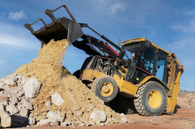 Pelatihan & Sertifikasi SIO Wheel Loader - KOTA PARIAMAN