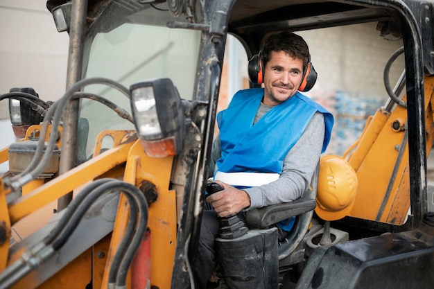 Model Wheel Loader - Jasa SIA/SILO di KOTA PARIAMAN
