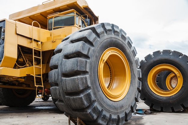 Model Wheel Loader - Jasa SIA/SILO di KOTA PARIAMAN