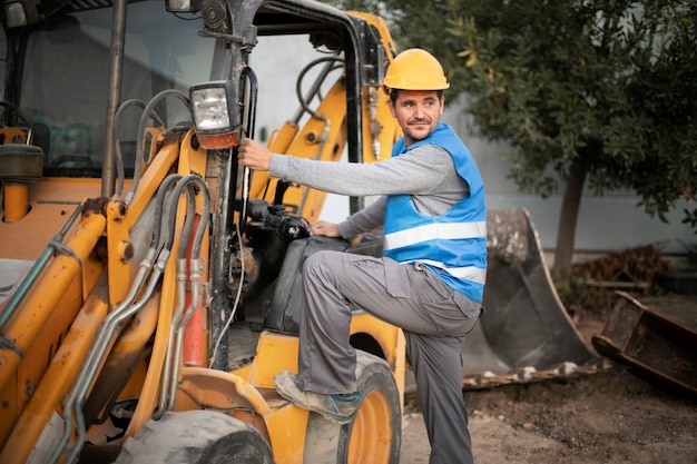 Wheel Loader - Jasa Legalitas di KOTA PARIAMAN